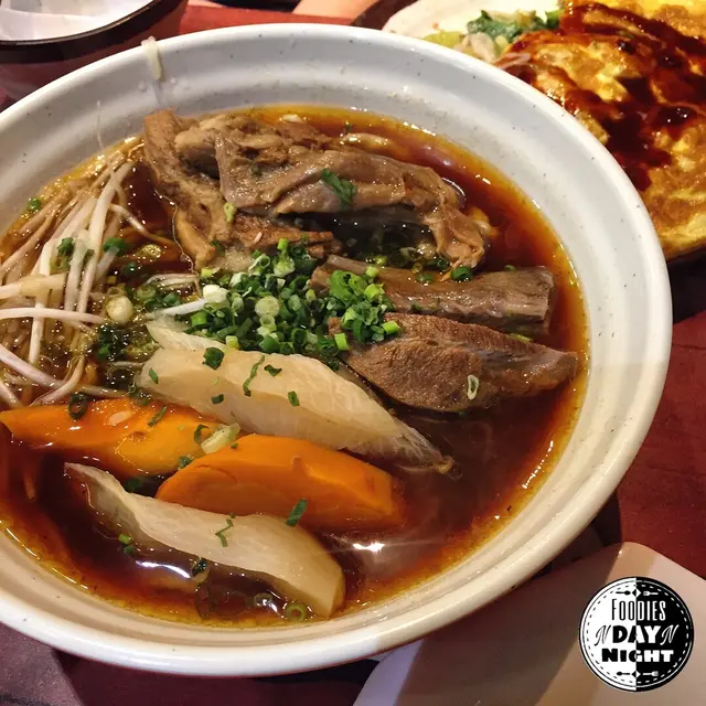 台式牛肉麵套餐包飲品