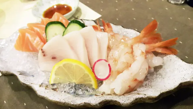 三文魚、牡丹蝦、帶子、劍魚腩等