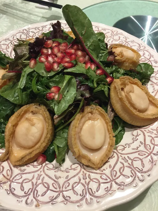 醉鮑魚伴沙律菜