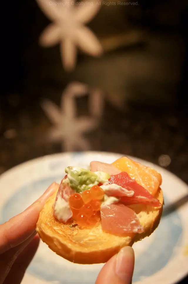 牛油果魚生他他伴法包