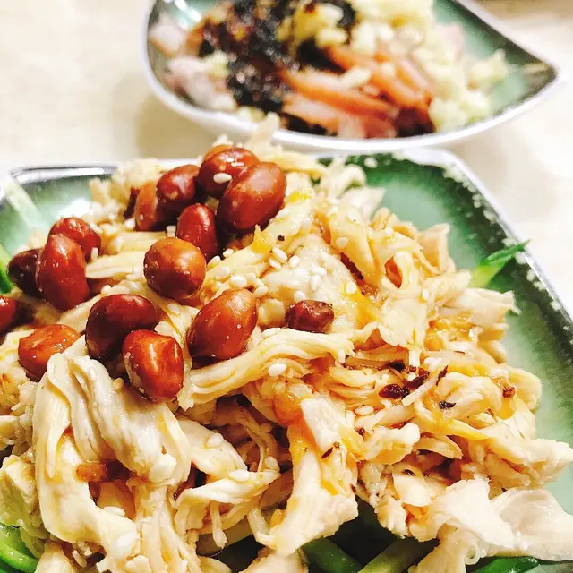 口水手撕雞刀削麵