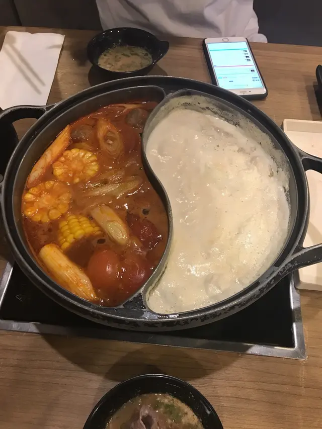 0630前入坐仲8折。折左之後$230 1位90分鐘。好靚牛肉👍🏻👍🏻超低。