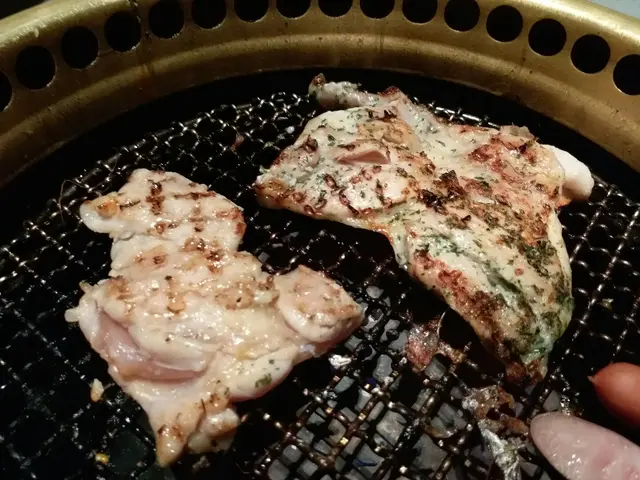 呢個要讚，因為雞扒來到時已經鬆軟，有肉得來又唔會紙咁薄，加上調味都好適中，不用再另加味道！