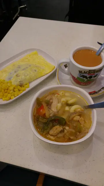 榨菜雞絲通+煙肉碎蘑菇奄列+茶酒