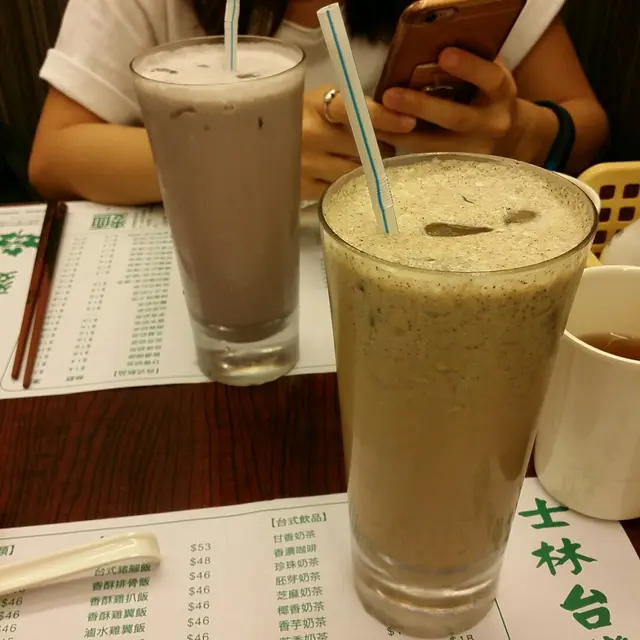 茉香奶茶○芝麻奶茶