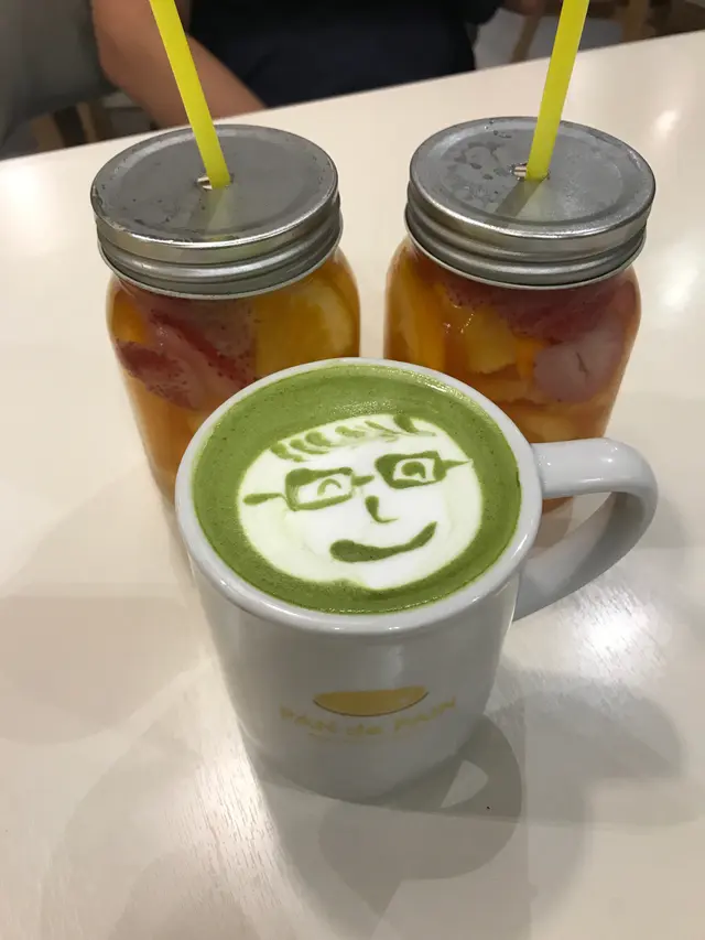 非常一般0既生果水同埋Matcha Latte