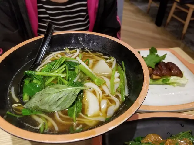 傳統風味無骨朱手船河