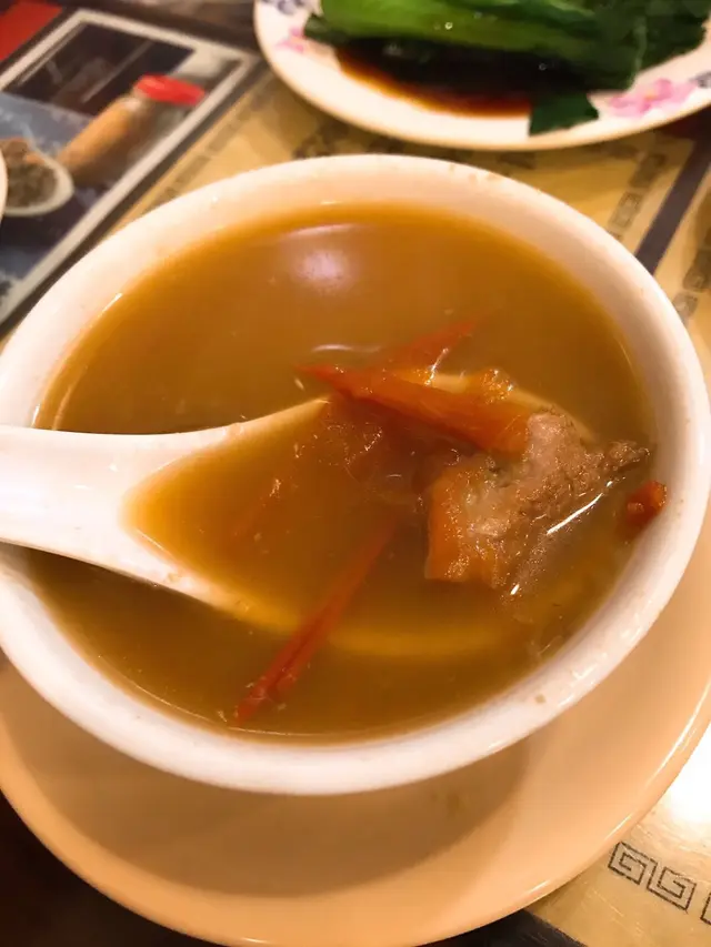 例湯:蕃茄薯仔魚湯