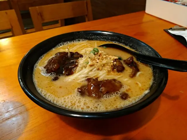 糖醋排骨擔擔面