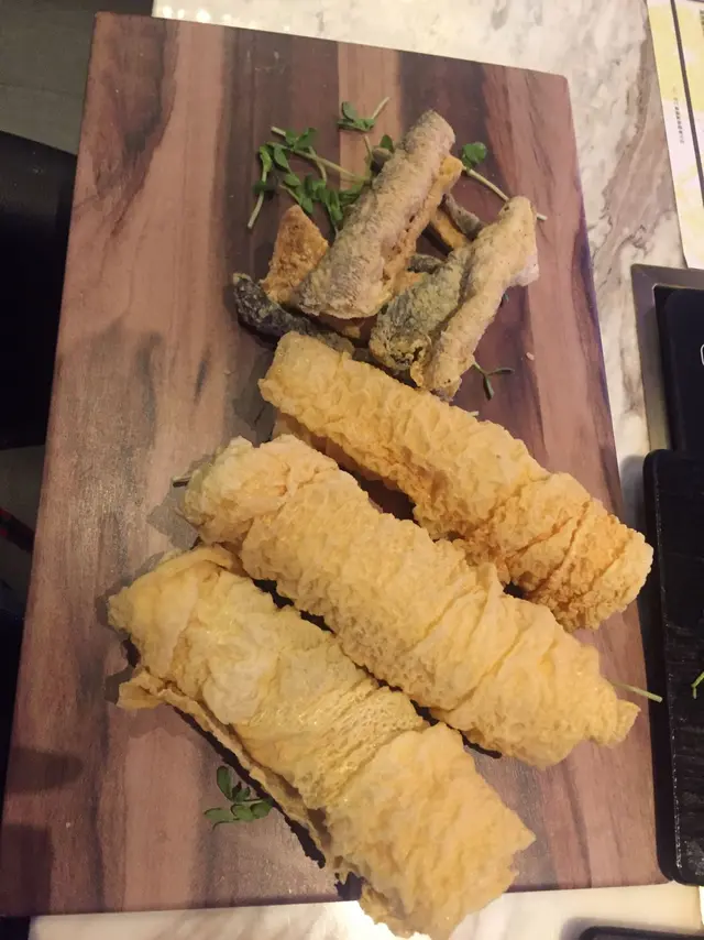 手工即炸響鈴卷拼手工即炸魚皮