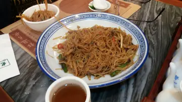 火鴨絲捞米