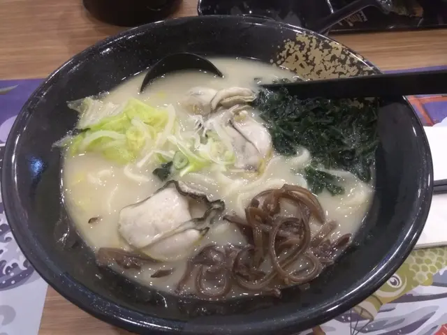 廣島生蠔魚湯烏冬