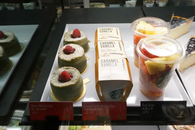 港版有兩款囗味，分別是焦糖雲呢拿及巧克力味，跟日版、韓版口味相比，到底誰勝誰負？