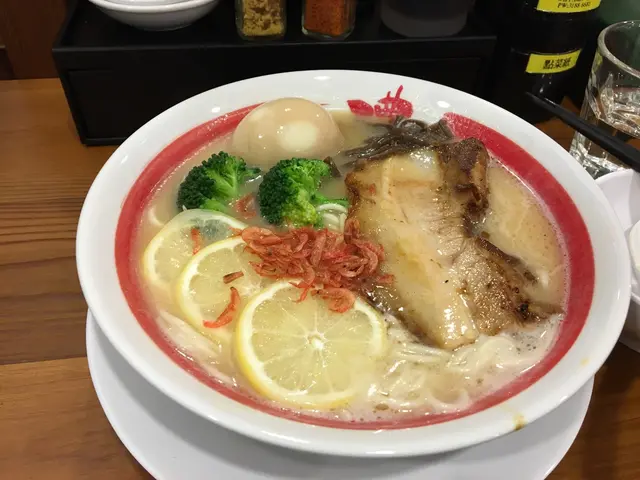 檸檬豚肉拉麵