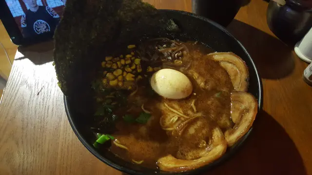 下午茶豚肉拉麪