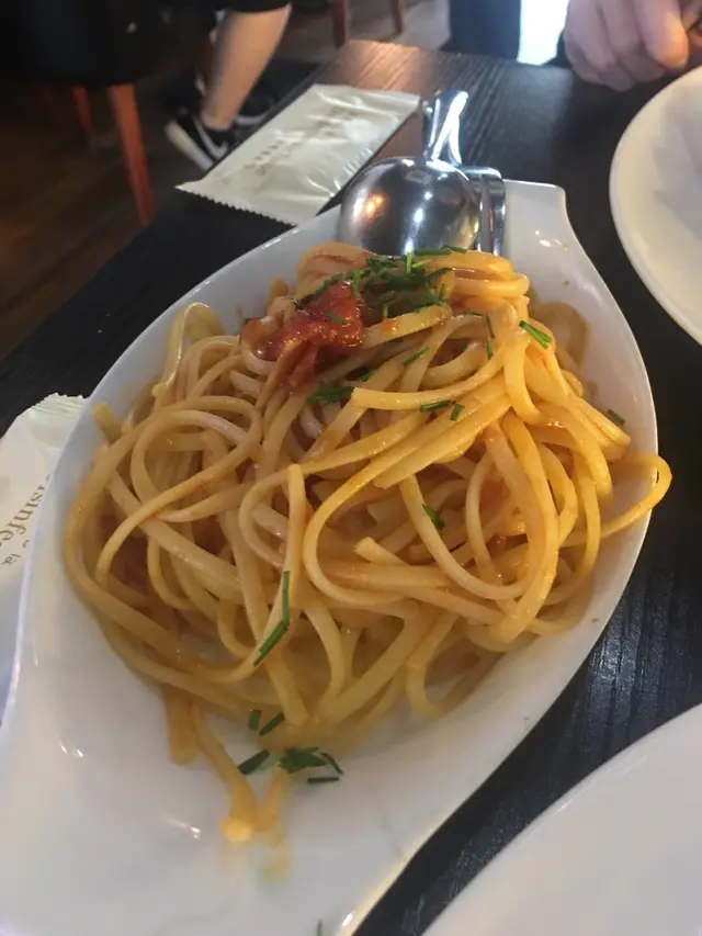 另加意粉（跟黑毛豬餐）