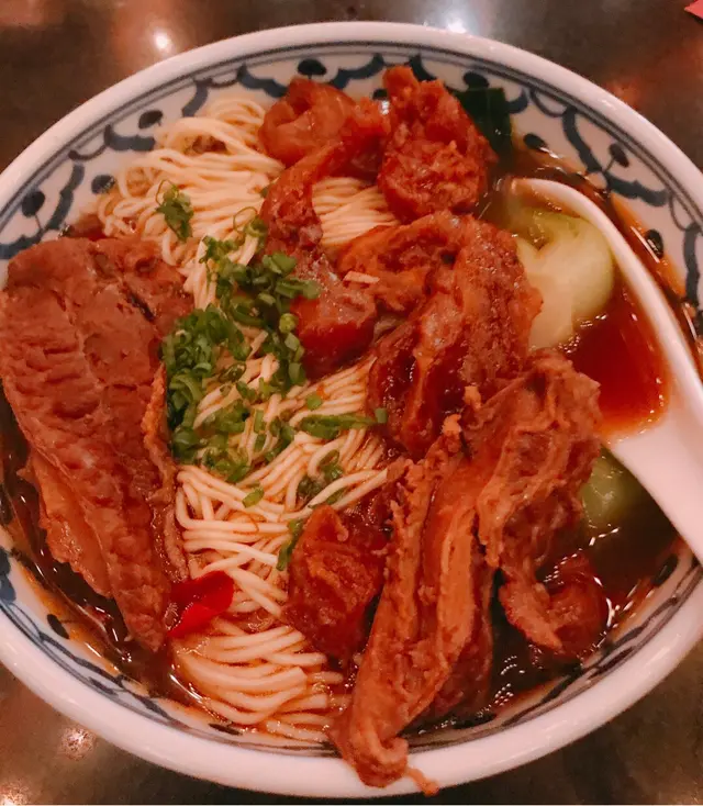 紅燒牛肉麵