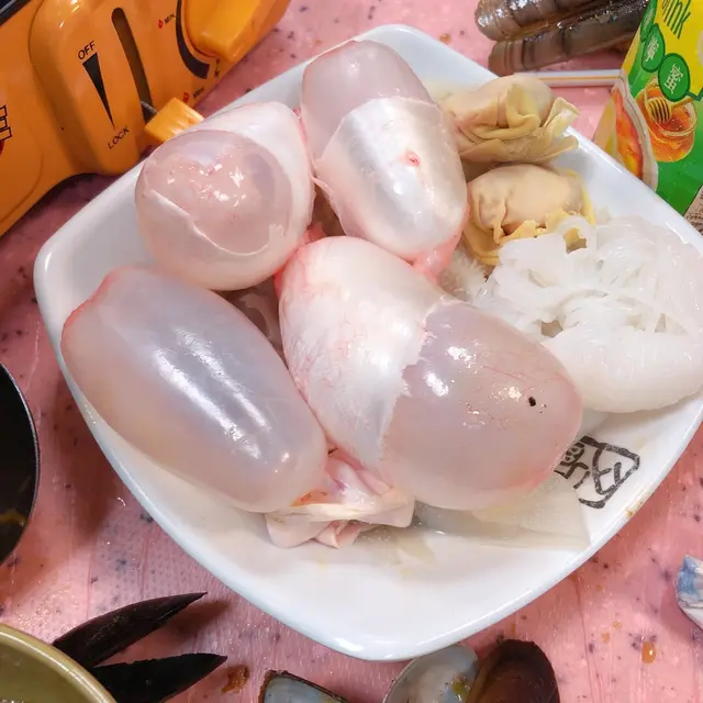 魚卜牛柏葉雲吞