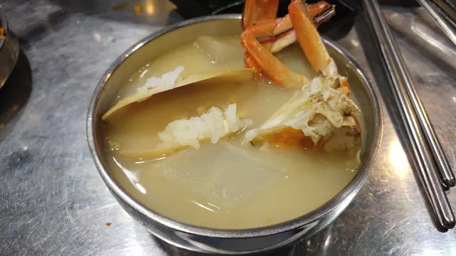 韓式豬手湯、沙巴肉蟹