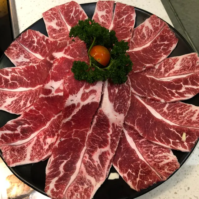 特級雪花肥牛(大)