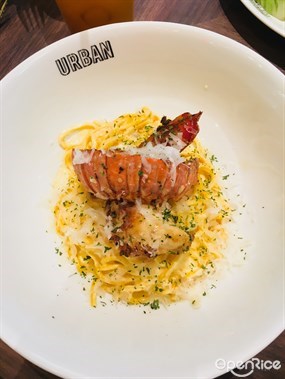 Whole Lobster with Cheese Pasta - URBAN Caf&#233; Commune in Yuen Long 