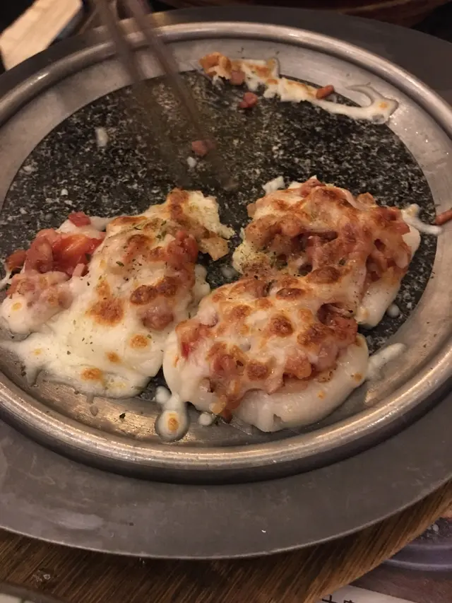 口感幾好，唔會太痴牙又唔會好硬好難咬，但個味同預期中唔同，好似肉醬意粉既肉醬味🤦🏼‍♀️  total係有6件