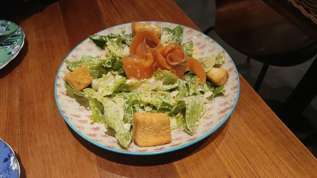 煙三文魚凱撒沙律