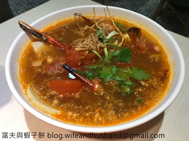 海防蕃茄大頭蝦蟹肉湯河