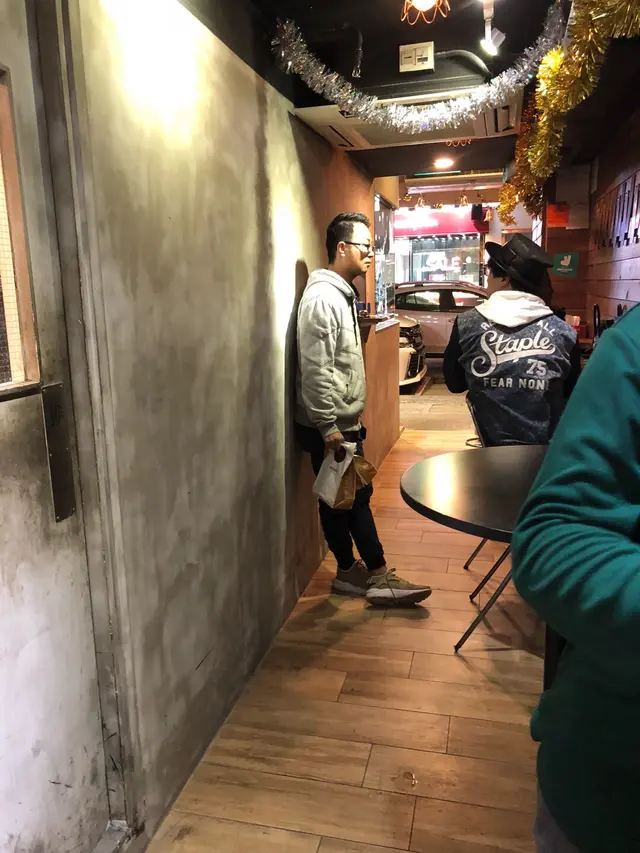 見到陸永啊!