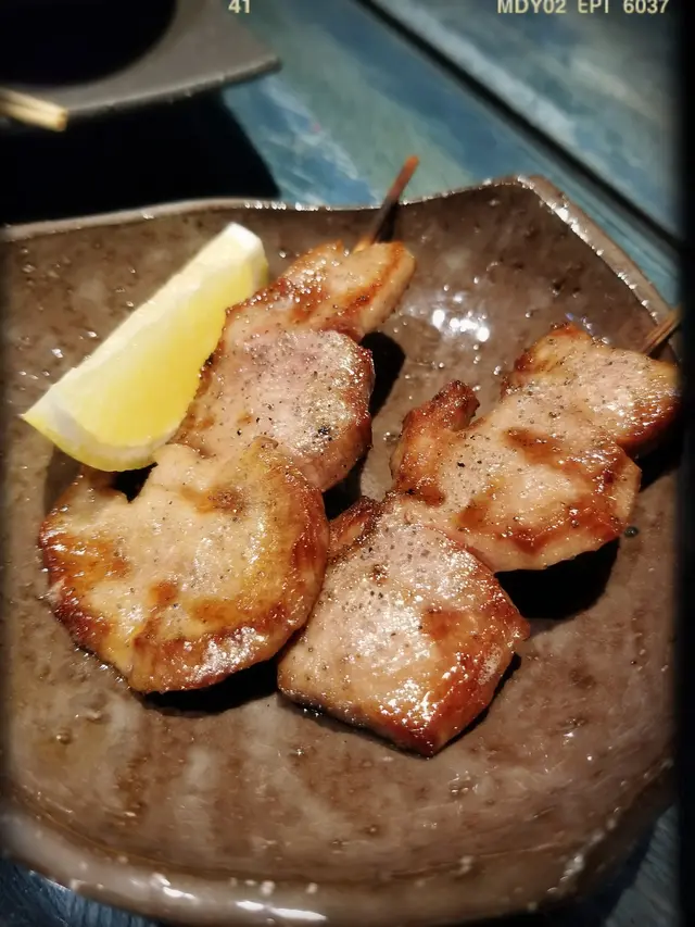 串燒蒜鹽牛舌（$48/串）