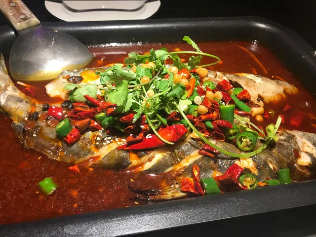 肉質唔係好似桂花魚咁滑，不過都唔錯，唔算多骨，不過有好少少泥味