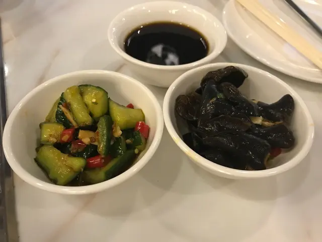 手拍青瓜及四川麻辣木耳