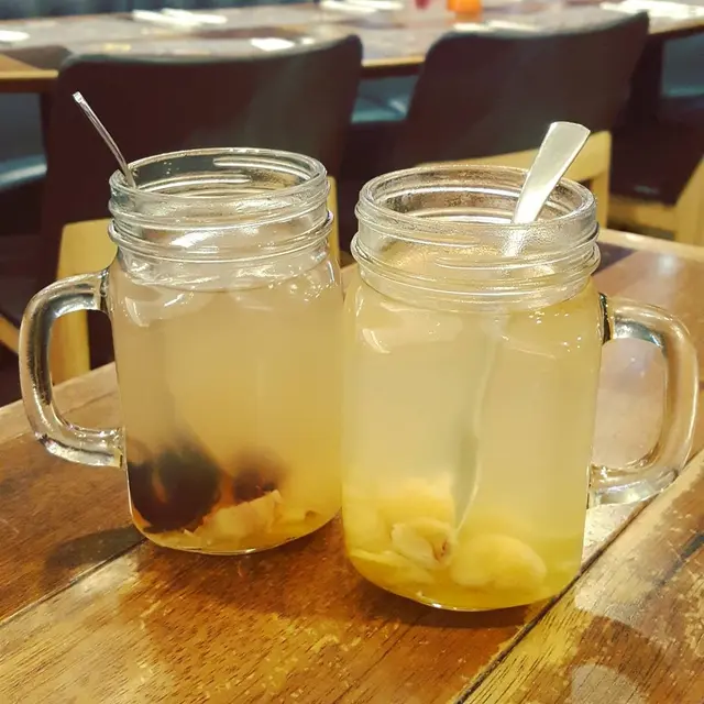 洛神花生薑蜜($28),桂圓生薑蜜($28)