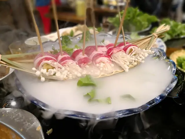 泡椒金菇肥牛卷