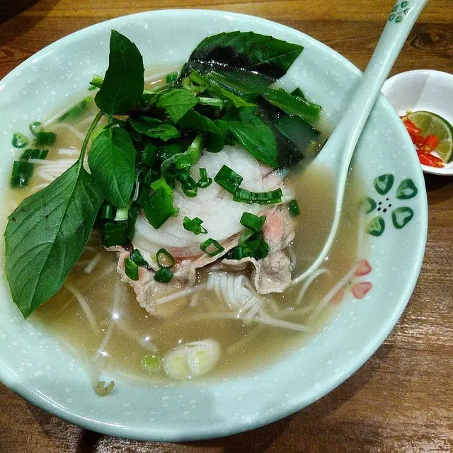 河內生牛肉金邊粉