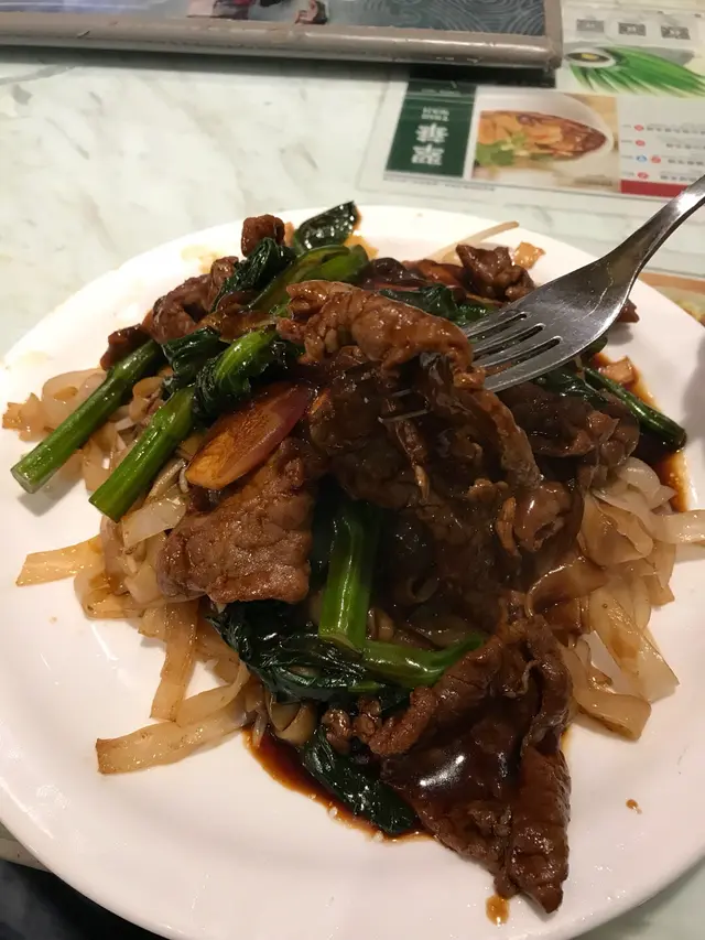 河粉是凍的