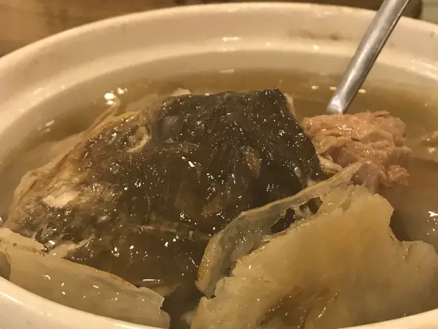 天麻川弓白芷魚頭湯