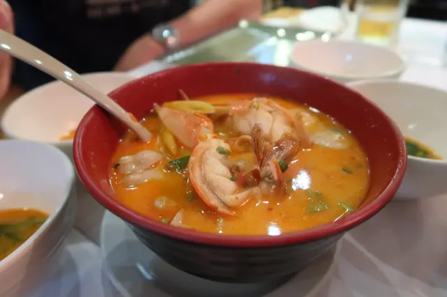 招牌海鮮冬陰功 (小)