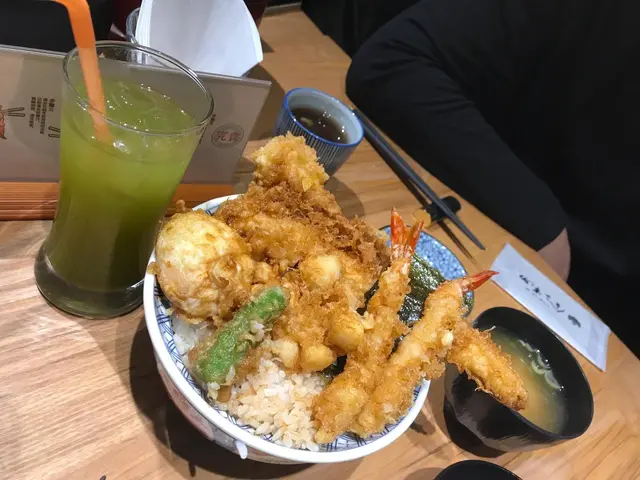 江戶前天丼套餐+冰綠茶