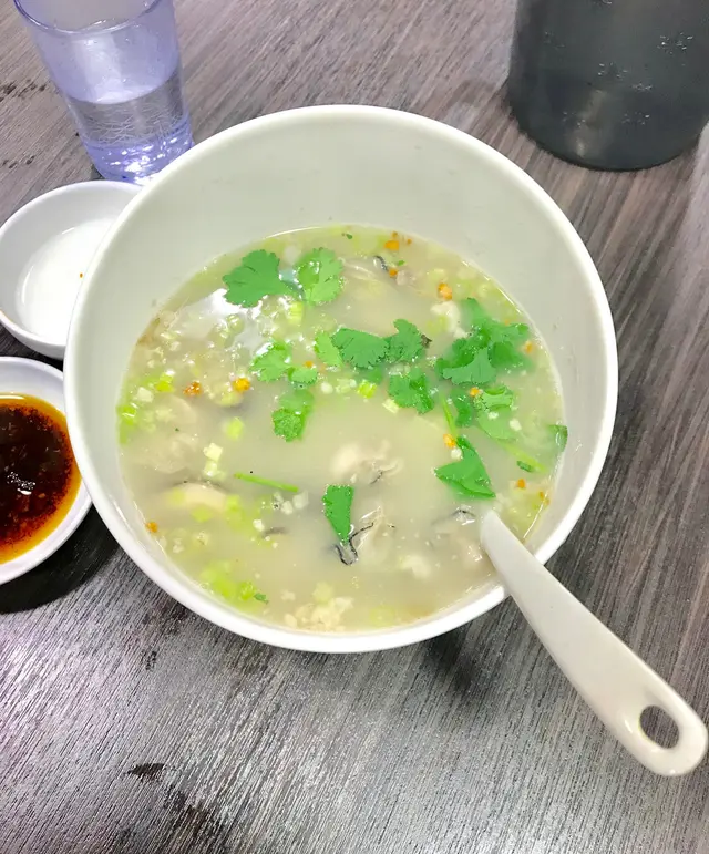 潮州蠔仔碎肉粥