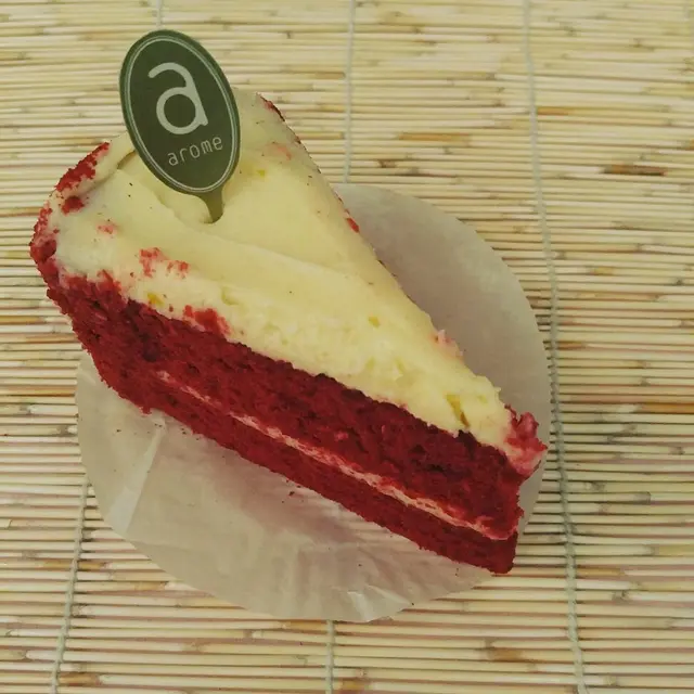 絨紅軟芝士蛋糕