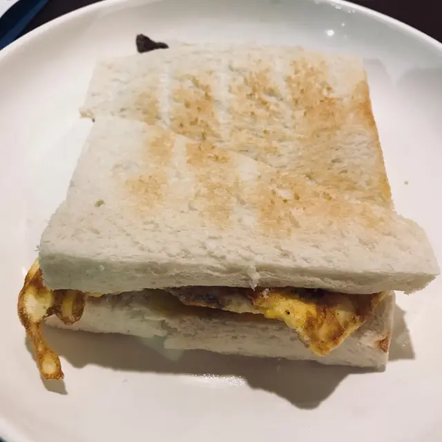 滋味三色拼盤  蛋牛治  超級蛋牛治  凍奶茶