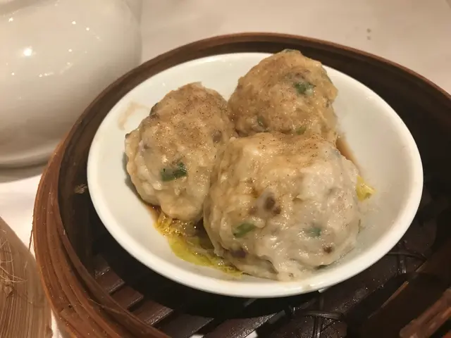 鯪魚球
