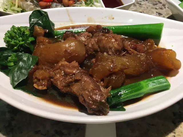 原汁柱候炆牛腩