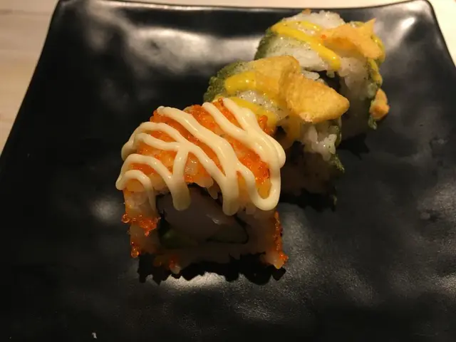 壽司的骰，材料豐富，食多幾件都無問題。