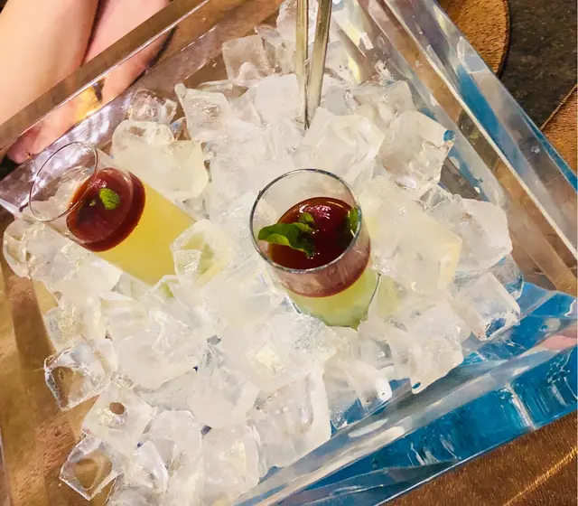 白酒啫喱，如果改用更甜口的白酒，相信味道會更出。