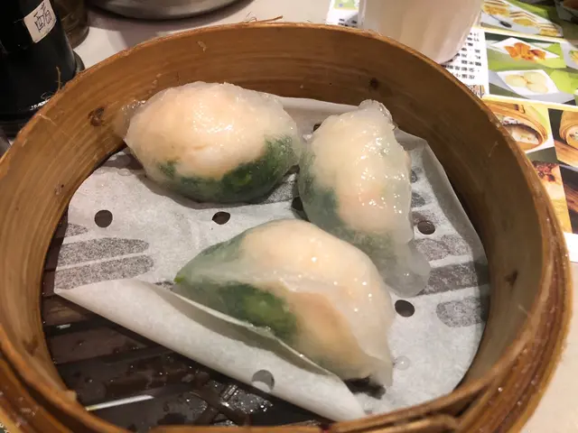 鮮蝦菜苗餃