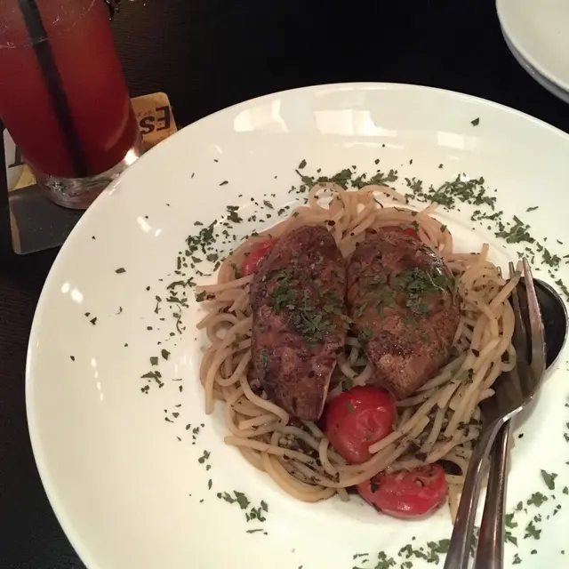 隱世極鹹苦松露水魚大啡菇意粉