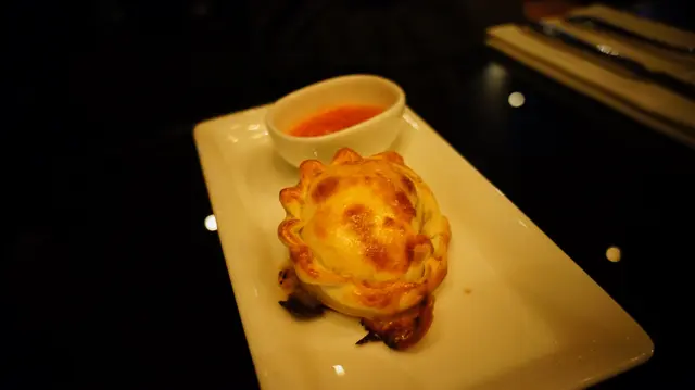 Provolone & onion Empanada