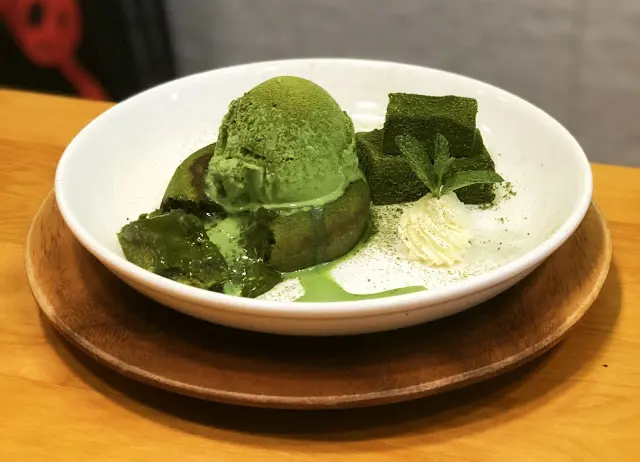 日式蕨餅抹茶心太軟伴抹茶雪糕